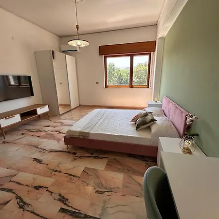 Casa Sole E Luna Apartment